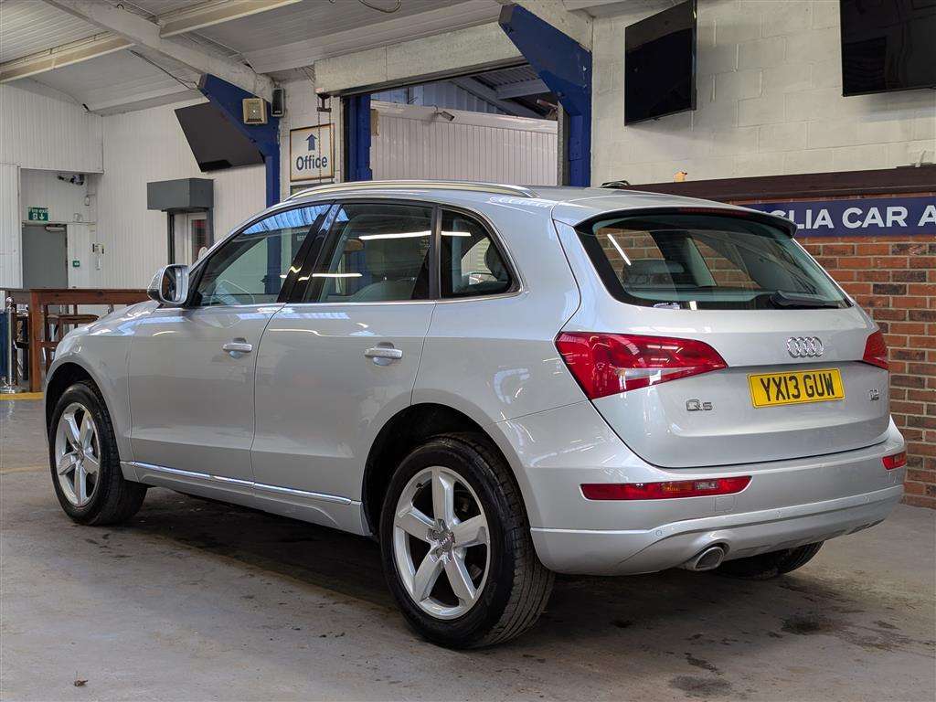 <p>2013 AUDI Q5 SE TDI QUATTRO AUTO</p>