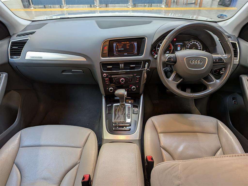 <p>2013 AUDI Q5 SE TDI QUATTRO AUTO</p>