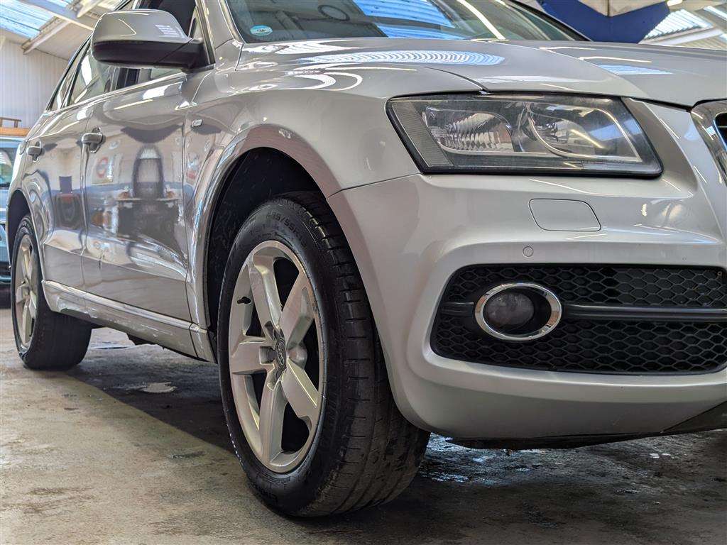 <p>2013 AUDI Q5 SE TDI QUATTRO AUTO</p>