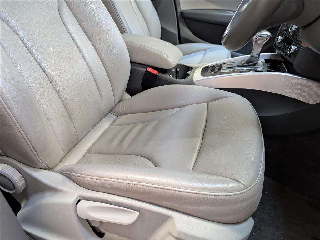 <p>2013 AUDI Q5 SE TDI QUATTRO AUTO</p>