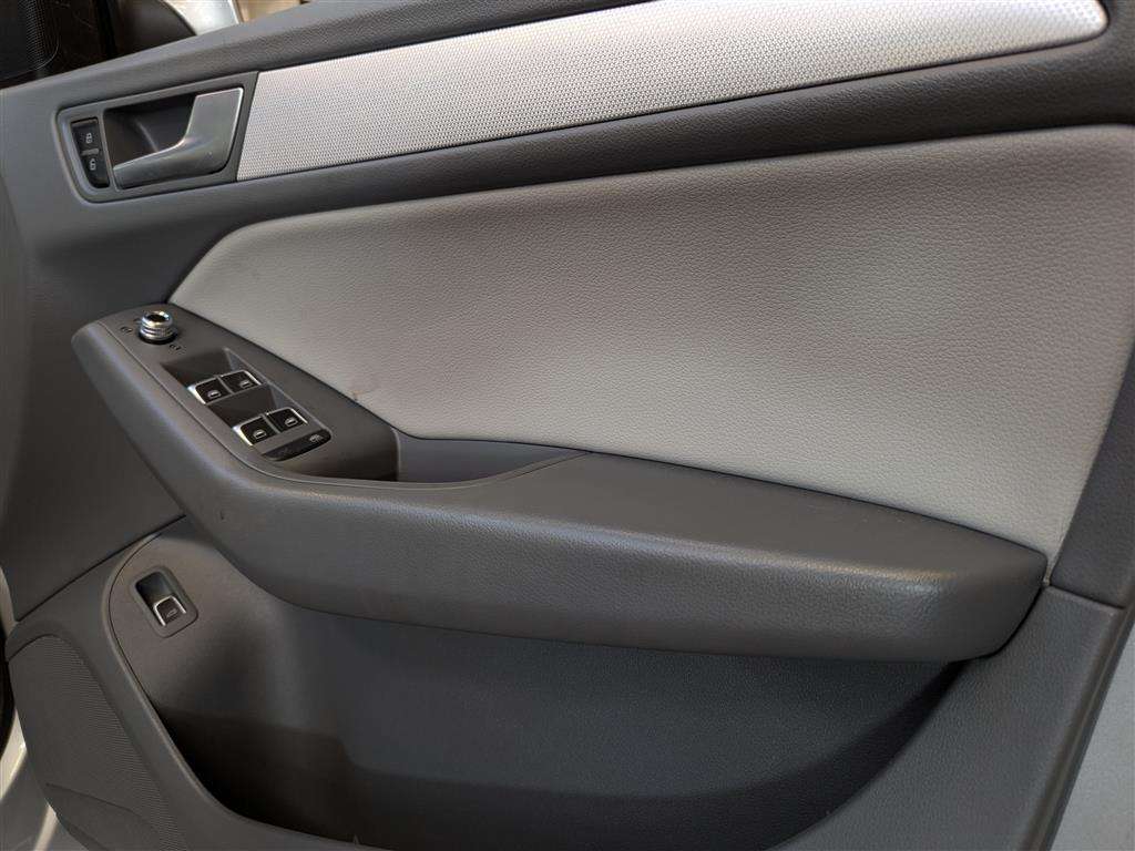 <p>2013 AUDI Q5 SE TDI QUATTRO AUTO</p>