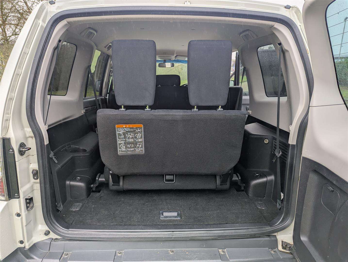 <p>2009 MITSUBISHI</p>