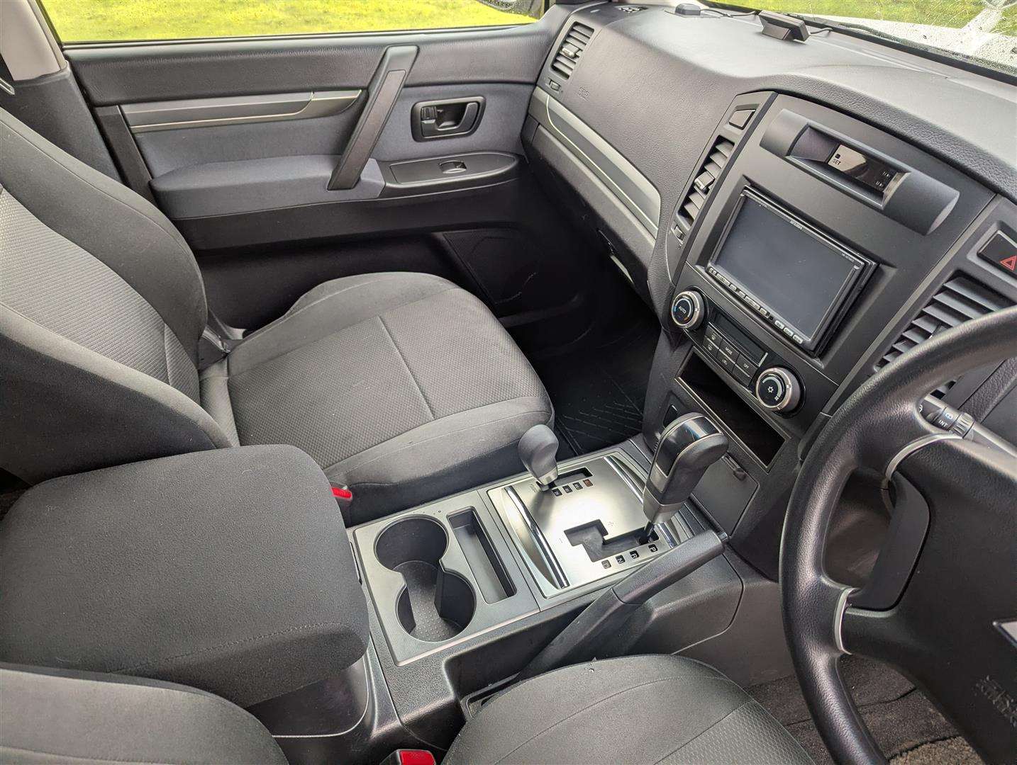 <p>2009 MITSUBISHI</p>