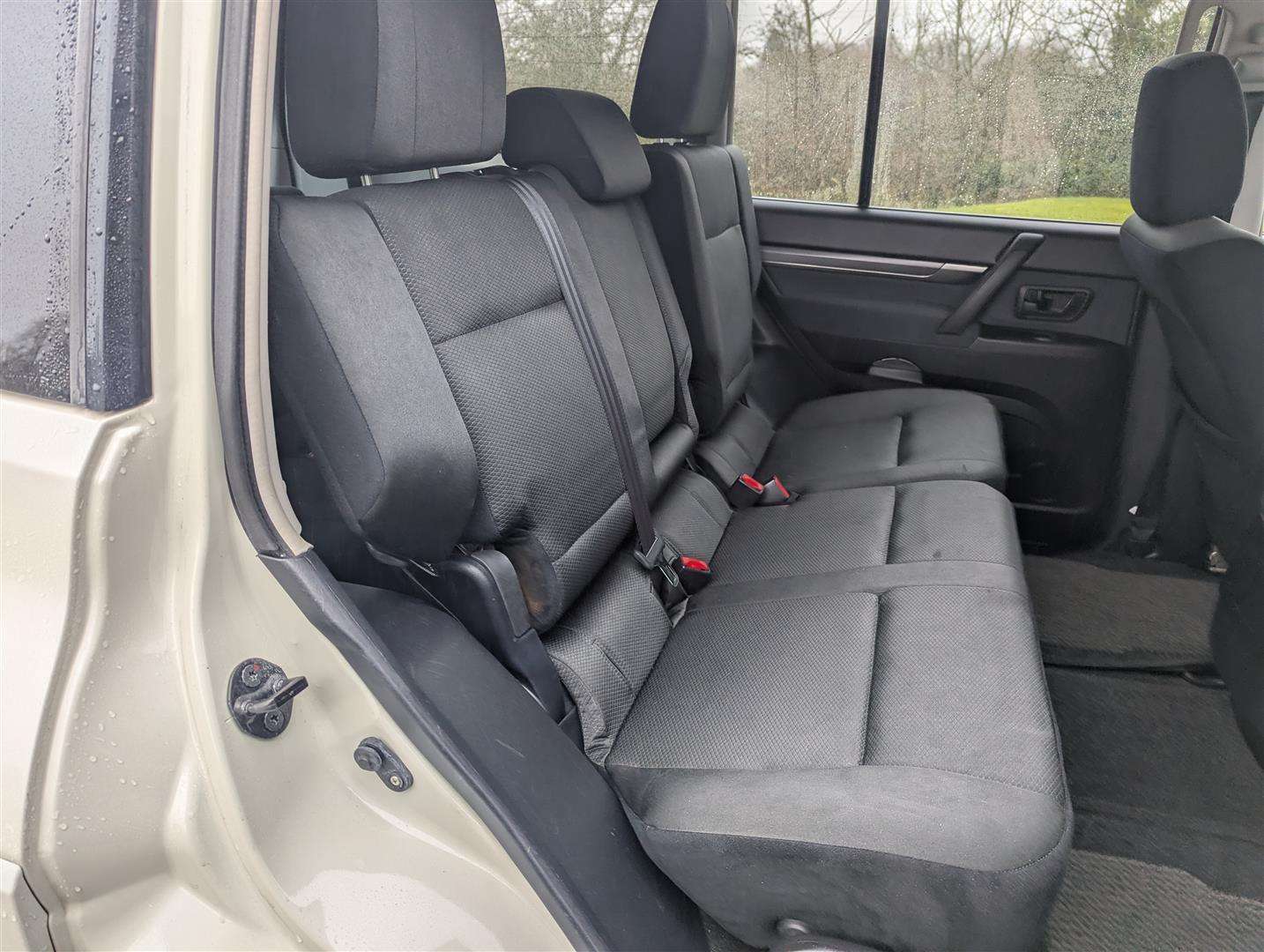 <p>2009 MITSUBISHI</p>