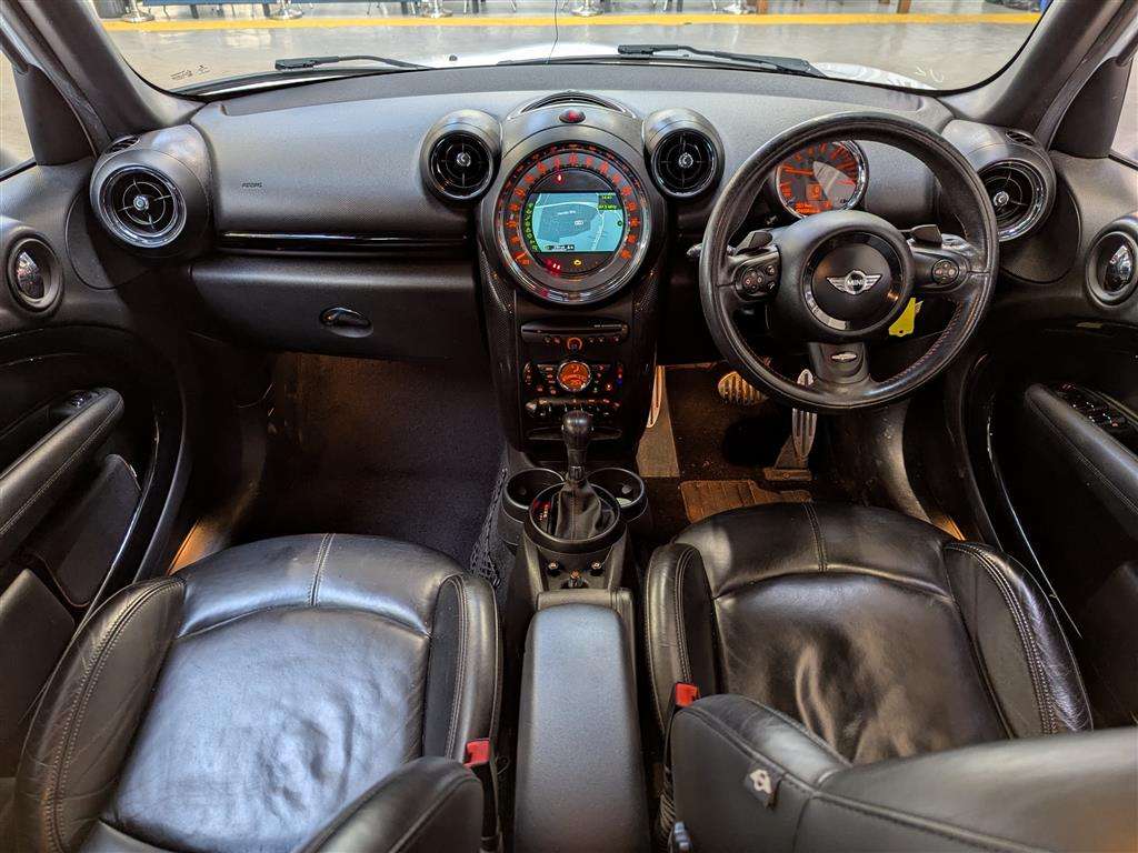 <p>2014 MINI COUNTRYMAN COOPER SD AUTO</p>