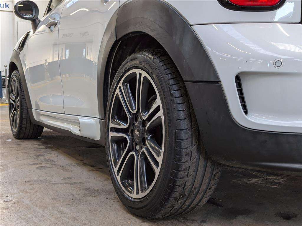 <p>2014 MINI COUNTRYMAN COOPER SD AUTO</p>