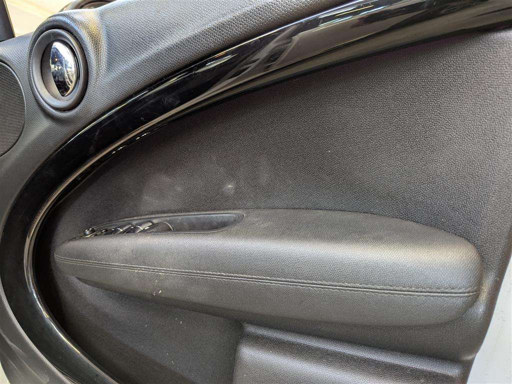 <p>2014 MINI COUNTRYMAN COOPER SD AUTO</p>