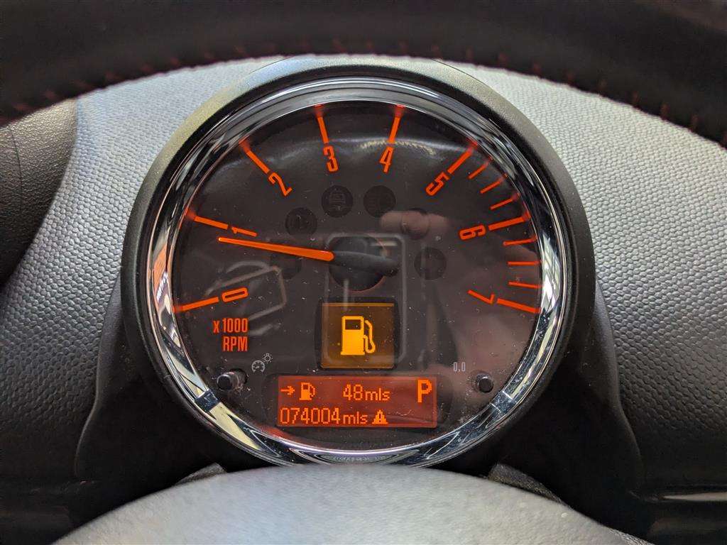 <p>2014 MINI COUNTRYMAN COOPER SD AUTO</p>