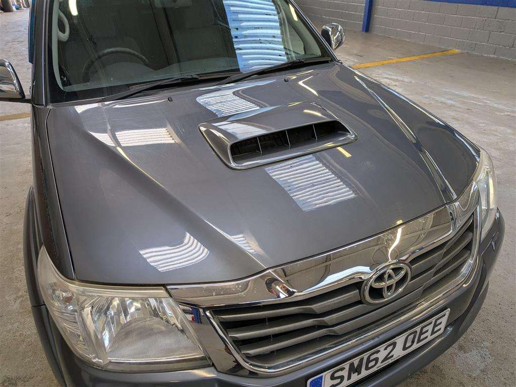 <p>2012 TOYOTA HILUX INVINCIBLE D-4D 4X4</p>