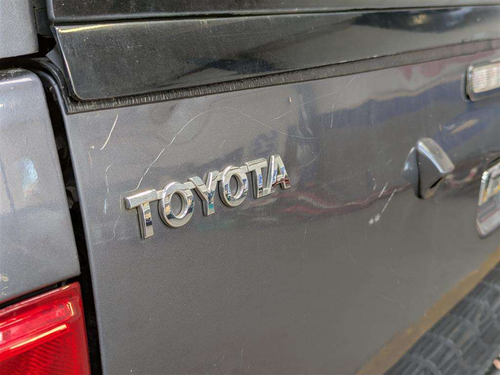 <p>2012 TOYOTA HILUX INVINCIBLE D-4D 4X4</p>