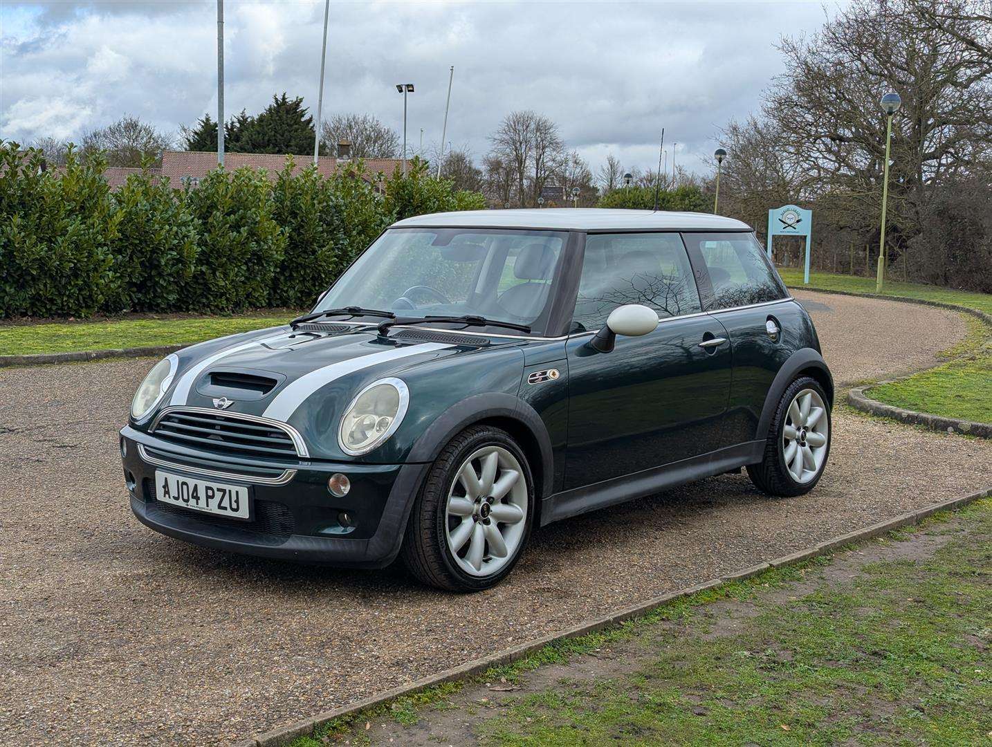 <p>2004 MINI MINI COOPER S</p>