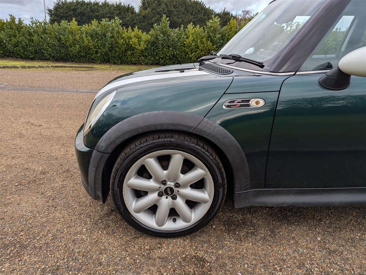 <p>2004 MINI MINI COOPER S</p>