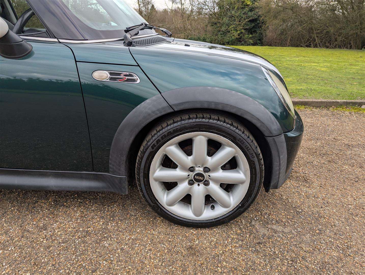 <p>2004 MINI MINI COOPER S</p>