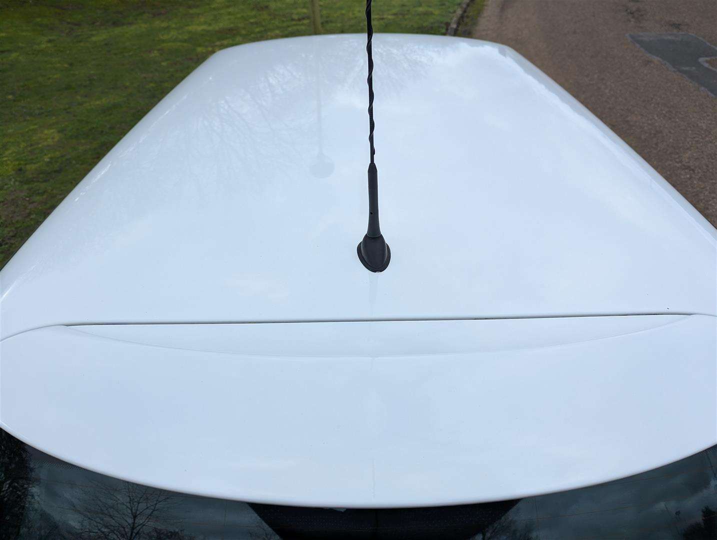 <p>2004 MINI MINI COOPER S</p>