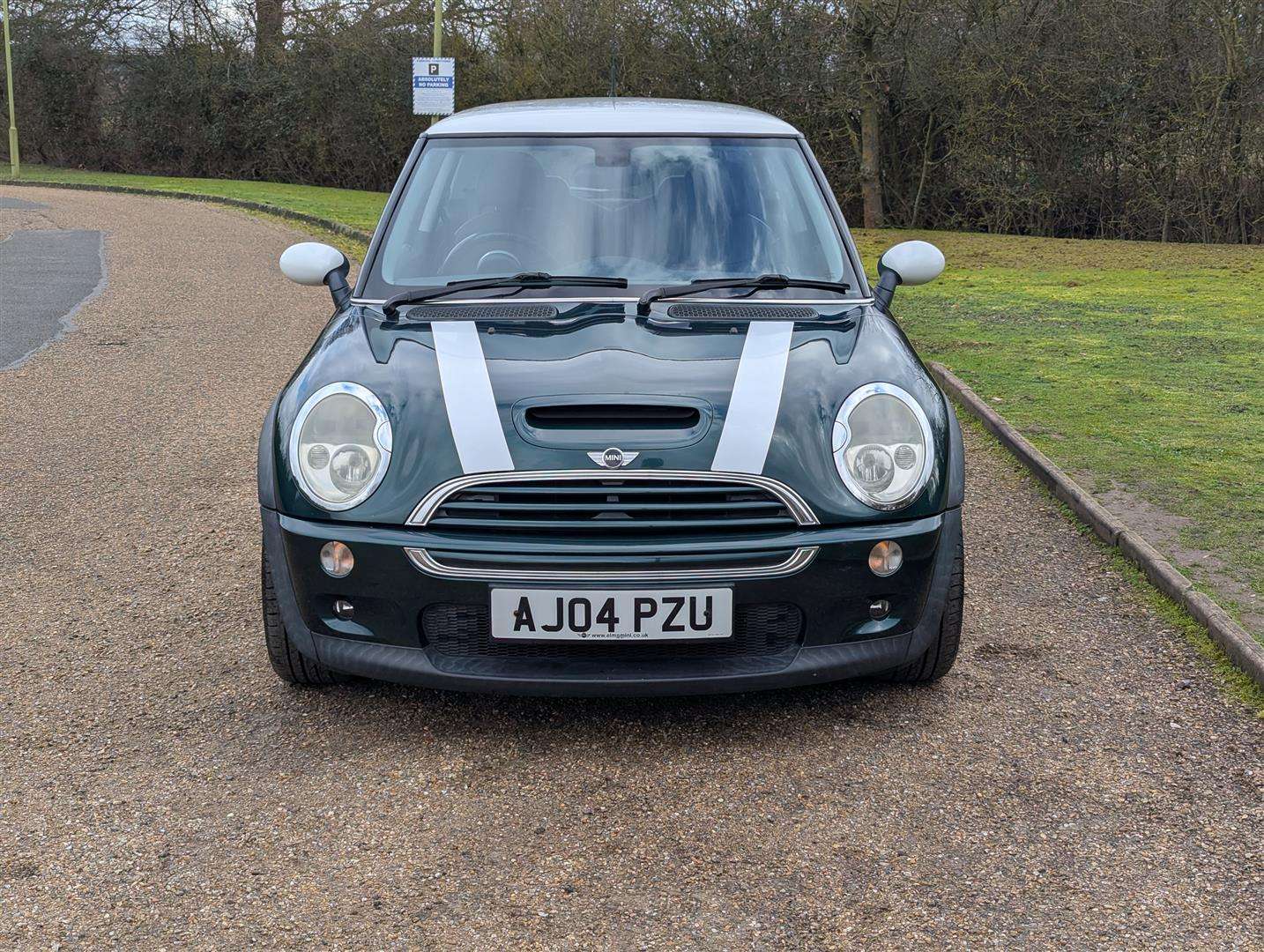 <p>2004 MINI MINI COOPER S</p>