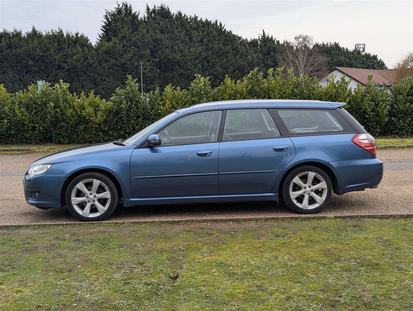 <p>2006 SUBARU LEGACY RE</p>