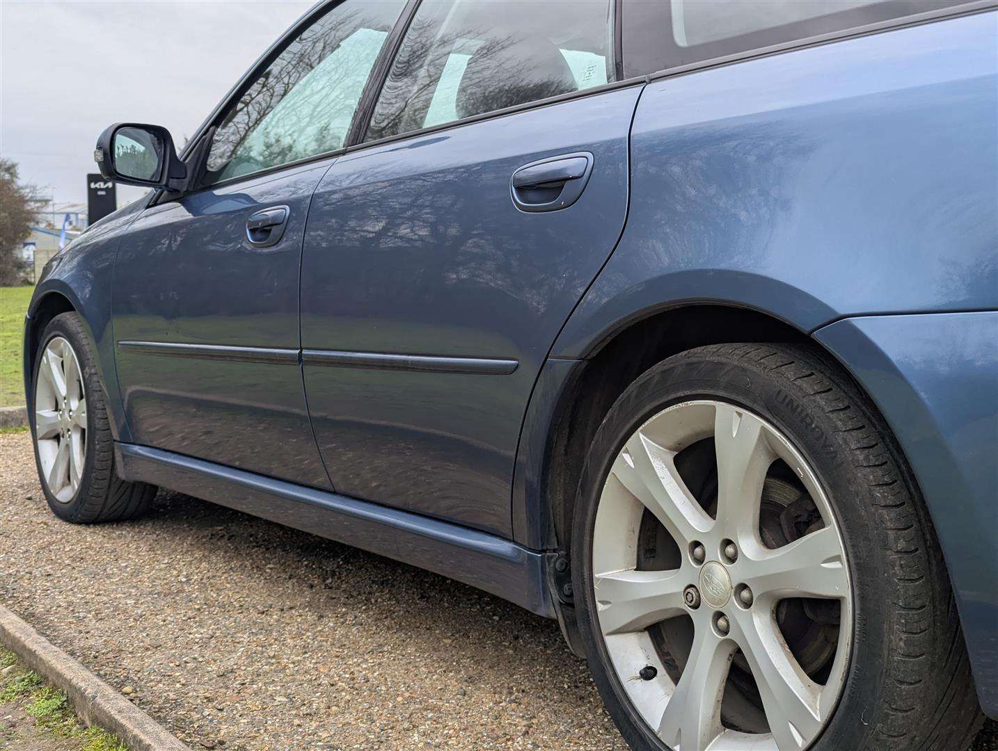 <p>2006 SUBARU LEGACY RE</p>