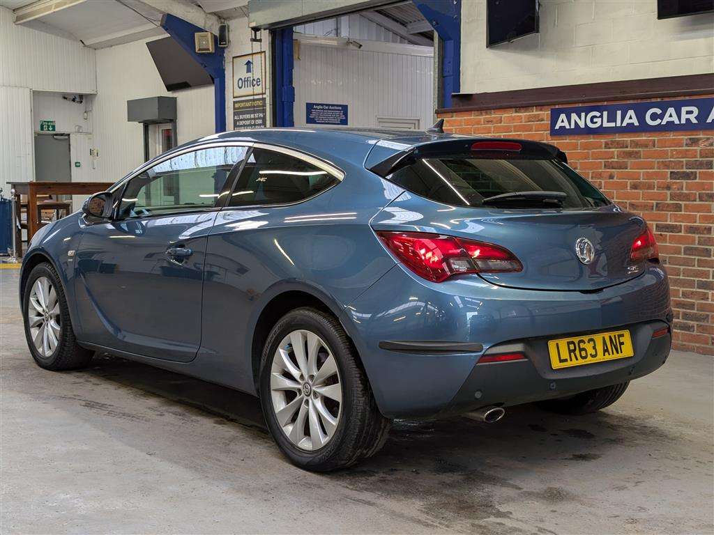<p>2013 VAUXHALL ASTRA GTC SRI S/S</p>