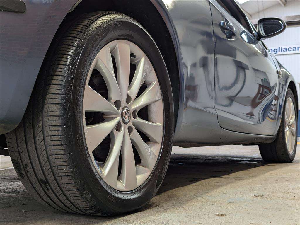 <p>2013 VAUXHALL ASTRA GTC SRI S/S</p>