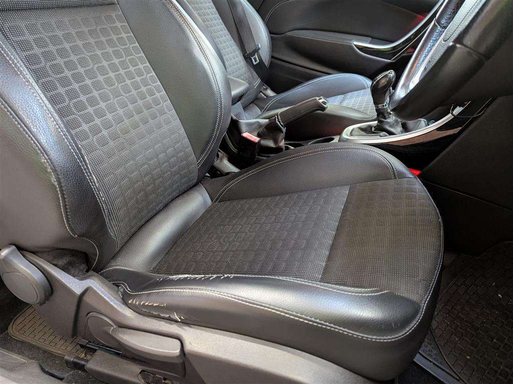 <p>2013 VAUXHALL ASTRA GTC SRI S/S</p>