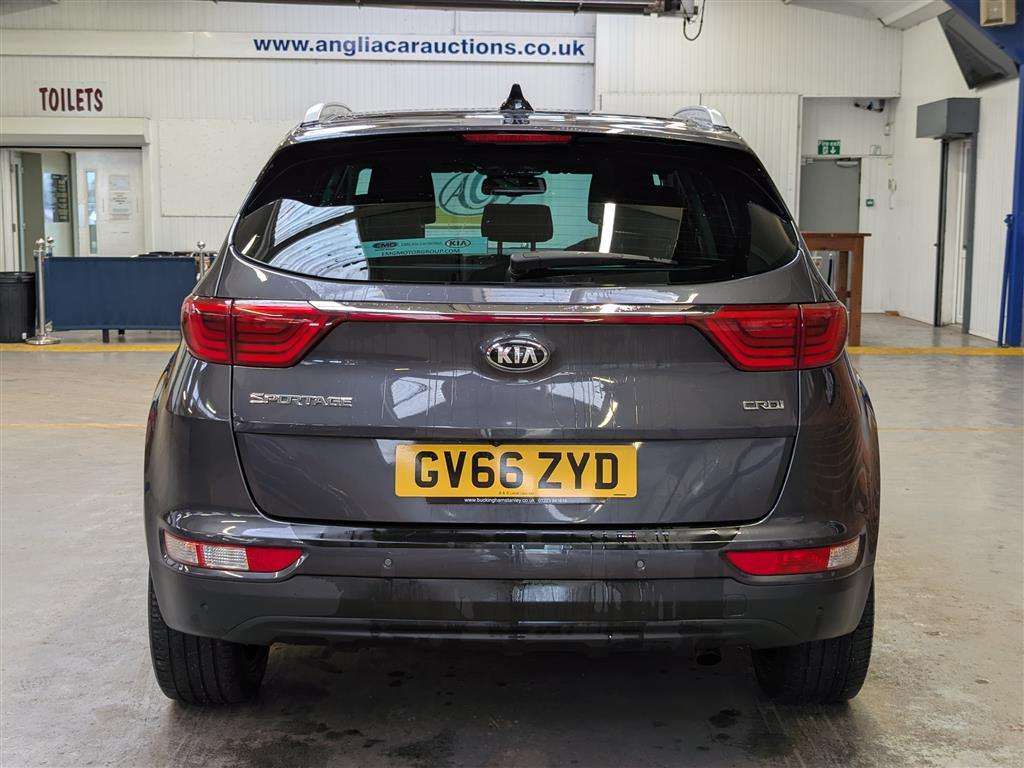 <p>2017 KIA SPORTAGE KX-4 CRDI</p>