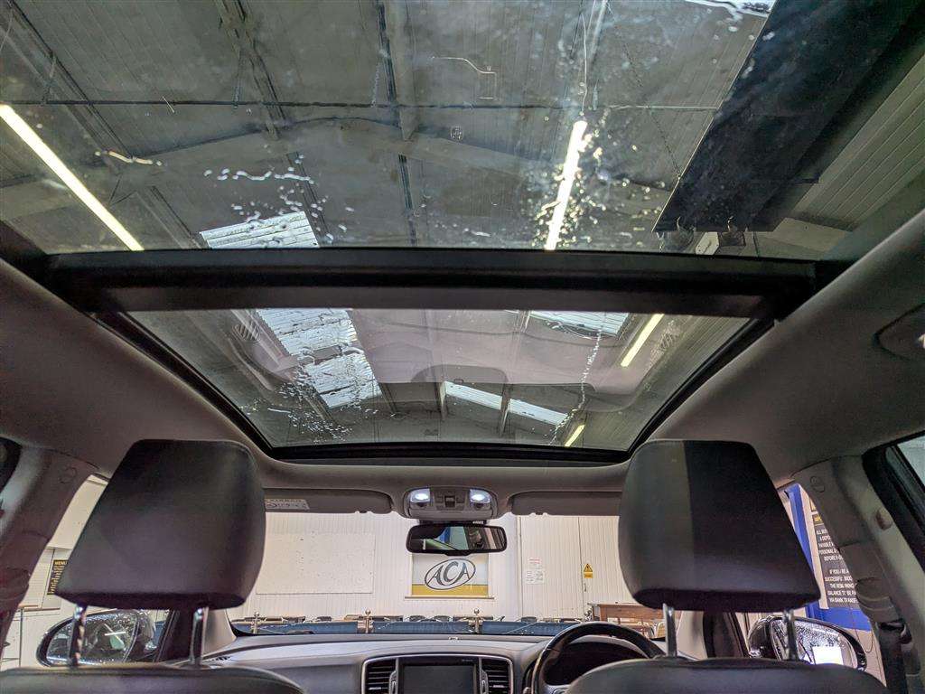 <p>2017 KIA SPORTAGE KX-4 CRDI</p>