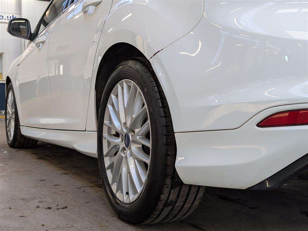 <p>2013 FORD FOCUS ZETEC S TDCI</p>