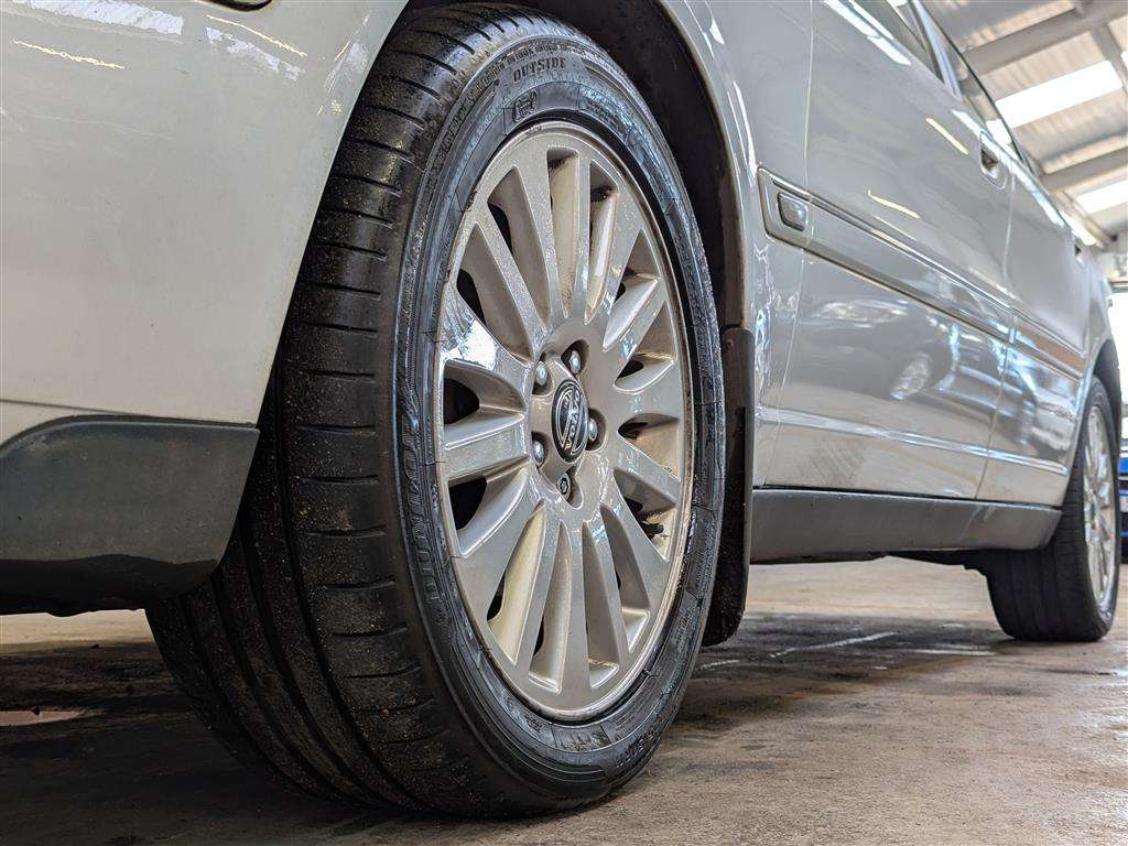 <p>2005 VOLVO S80 2.4</p>