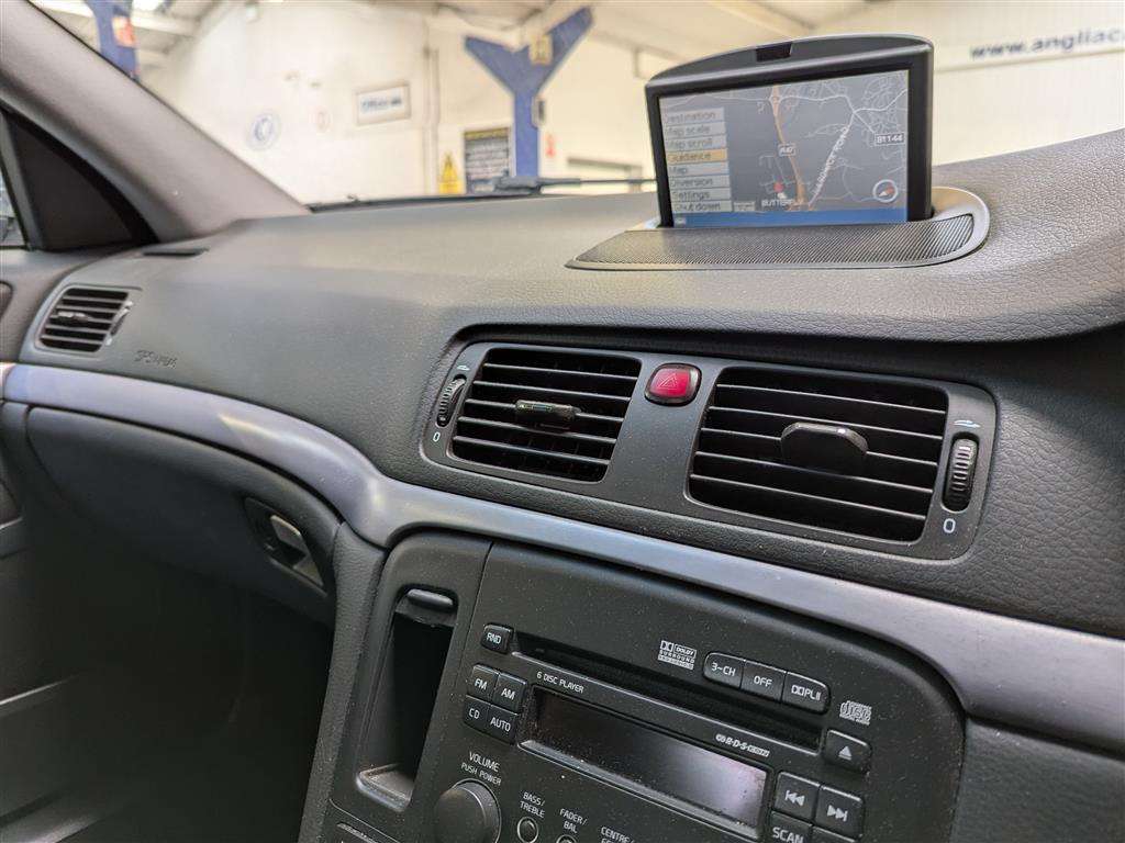 <p>2005 VOLVO S80 2.4</p>