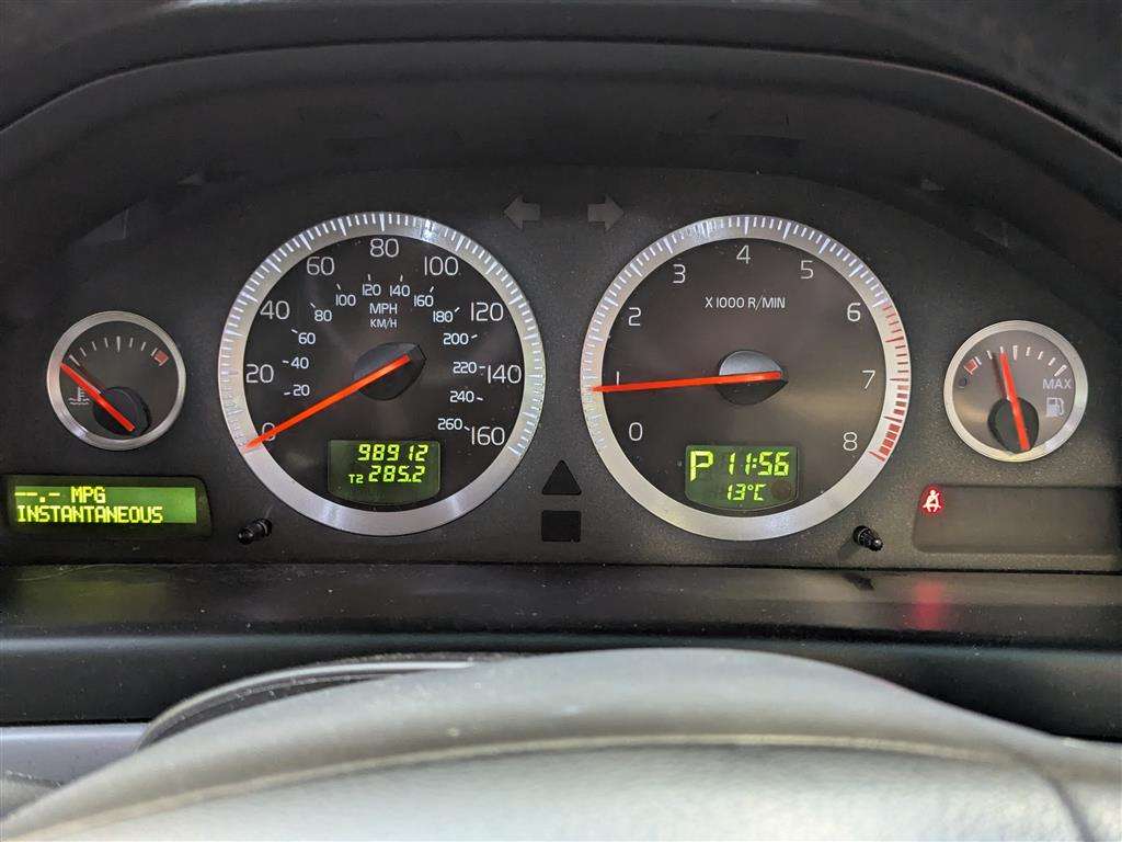 <p>2005 VOLVO S80 2.4</p>