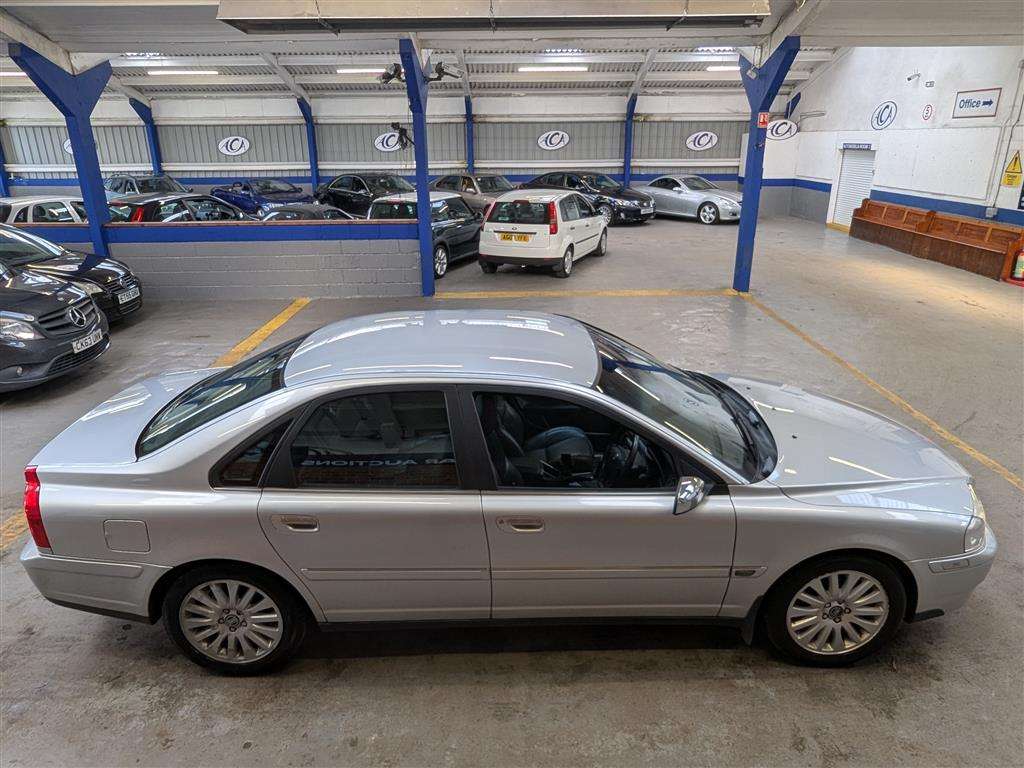 <p>2005 VOLVO S80 2.4</p>