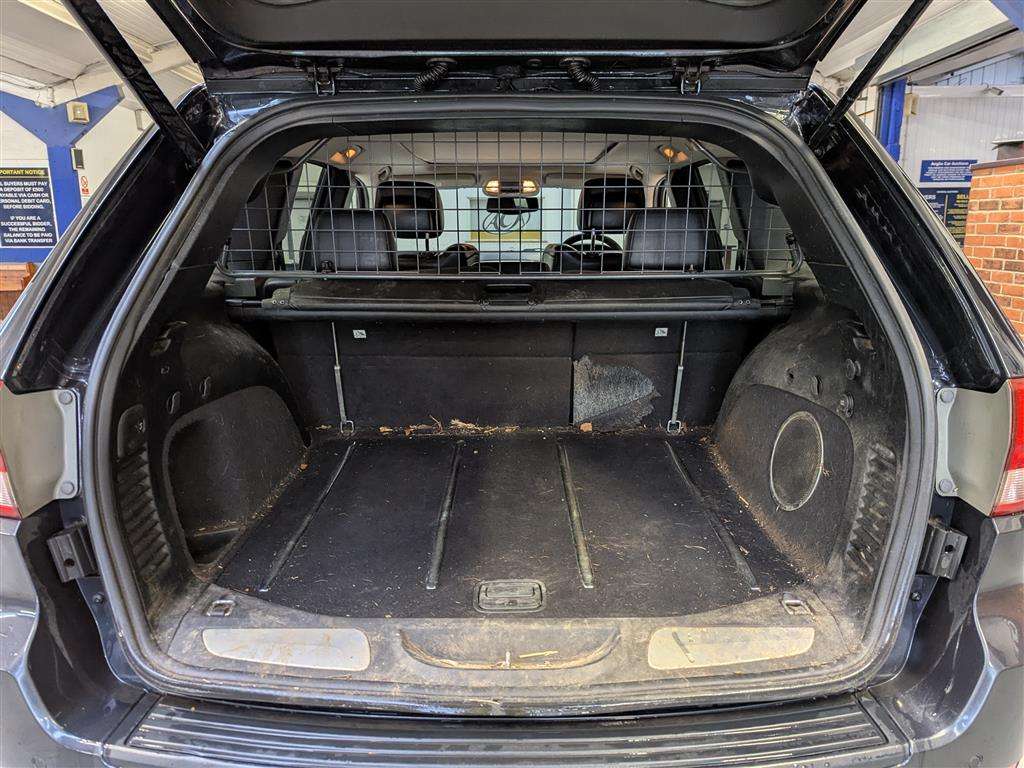 <p>2013 JEEP GRAND CHEROKEE S-LTD CRD</p>