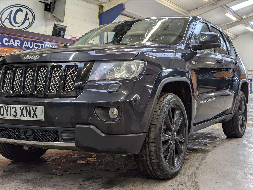 <p>2013 JEEP GRAND CHEROKEE S-LTD CRD</p>