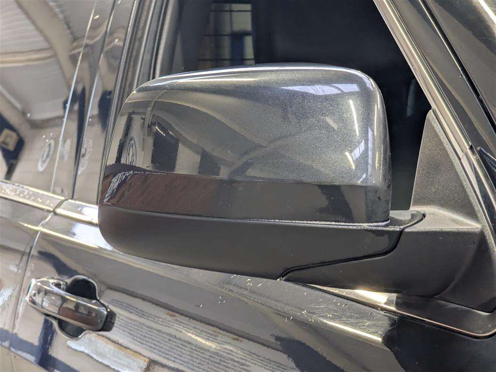 <p>2013 JEEP GRAND CHEROKEE S-LTD CRD</p>