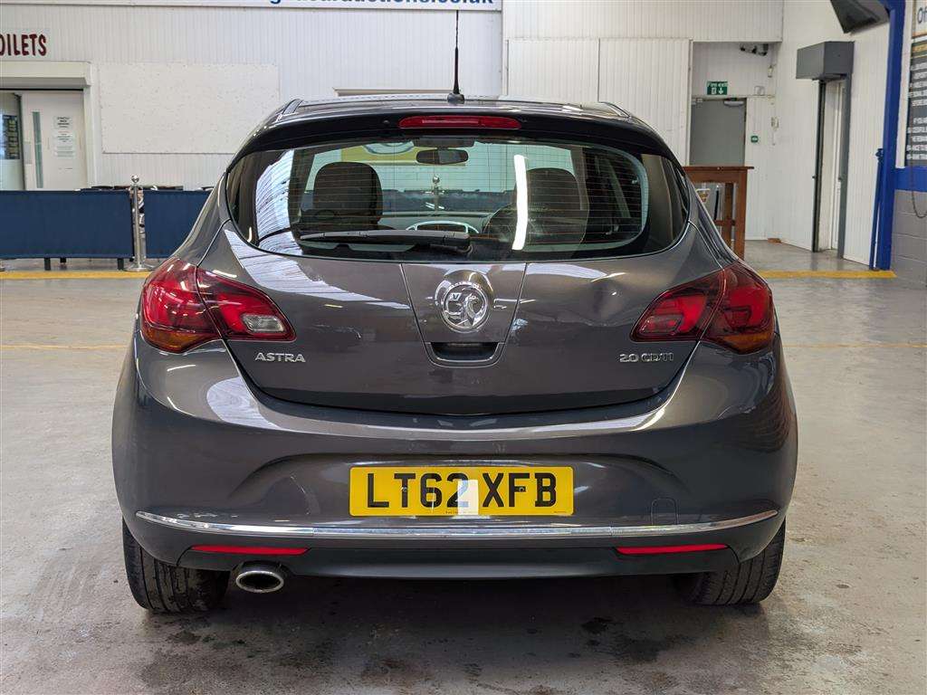 <p>2012 VAUXHALL ASTRA SRI CDTI S/S</p>