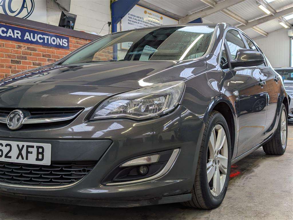 <p>2012 VAUXHALL ASTRA SRI CDTI S/S</p>