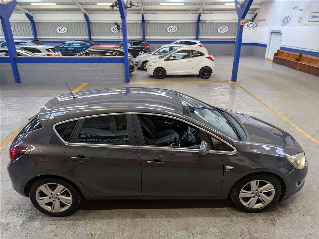 <p>2012 VAUXHALL ASTRA SRI CDTI S/S</p>