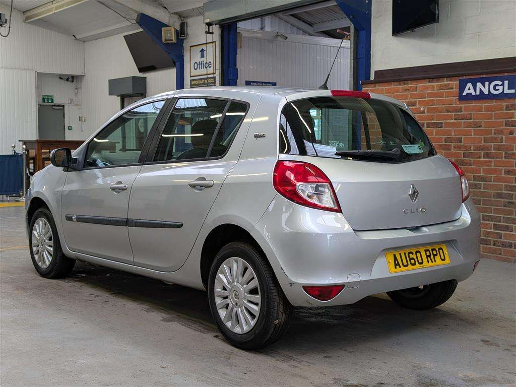 <p>2010 RENAULT CLIO I-MUSIC 16V</p>