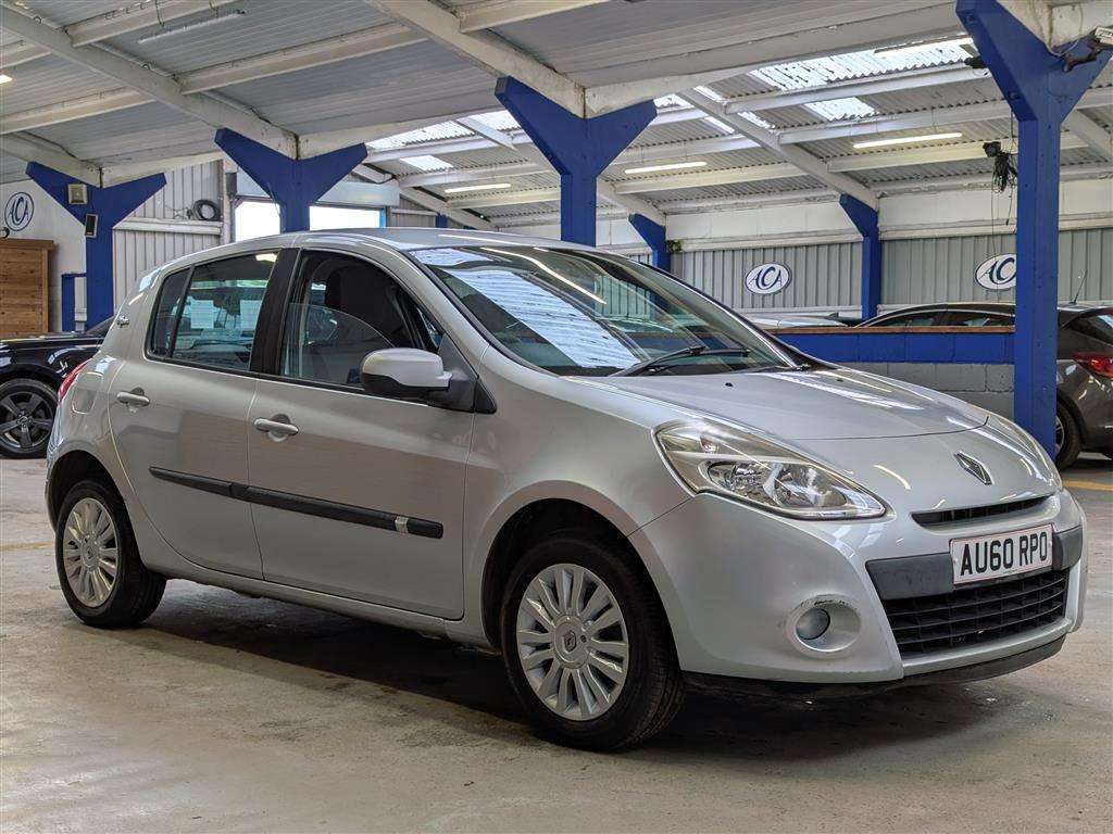 <p>2010 RENAULT CLIO I-MUSIC 16V</p>