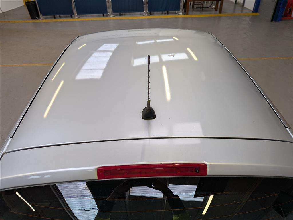 <p>2010 RENAULT CLIO I-MUSIC 16V</p>