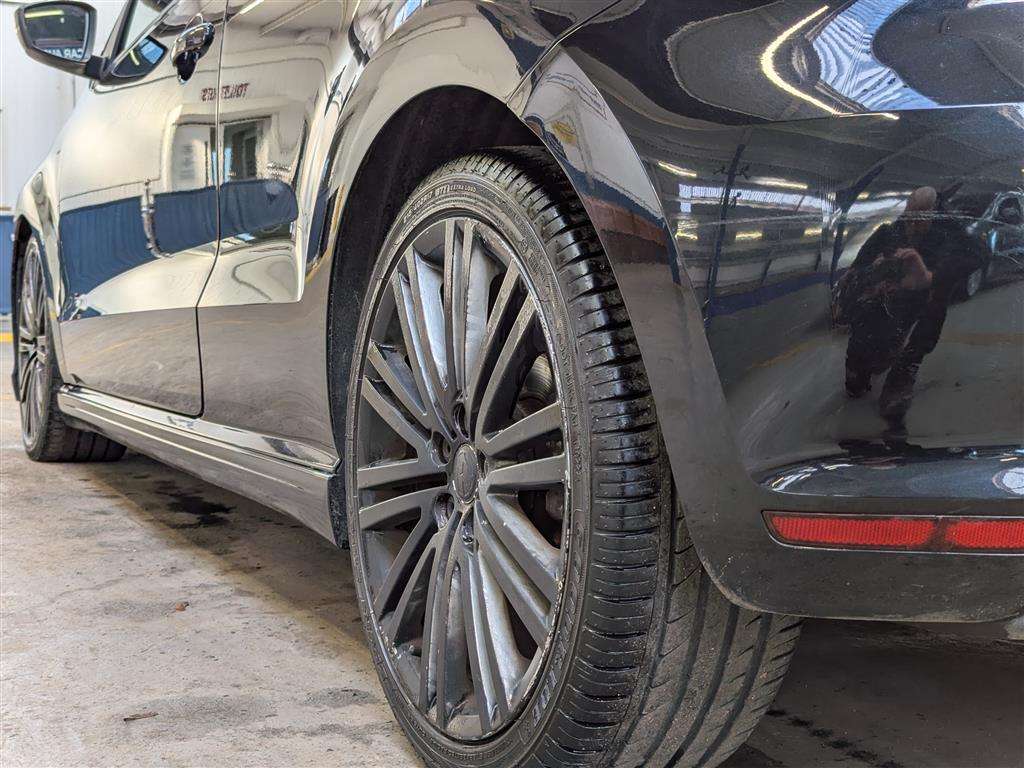 <p>2016 VOLKSWAGEN POLO BLUEGT</p>