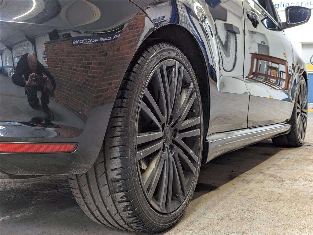 <p>2016 VOLKSWAGEN POLO BLUEGT</p>