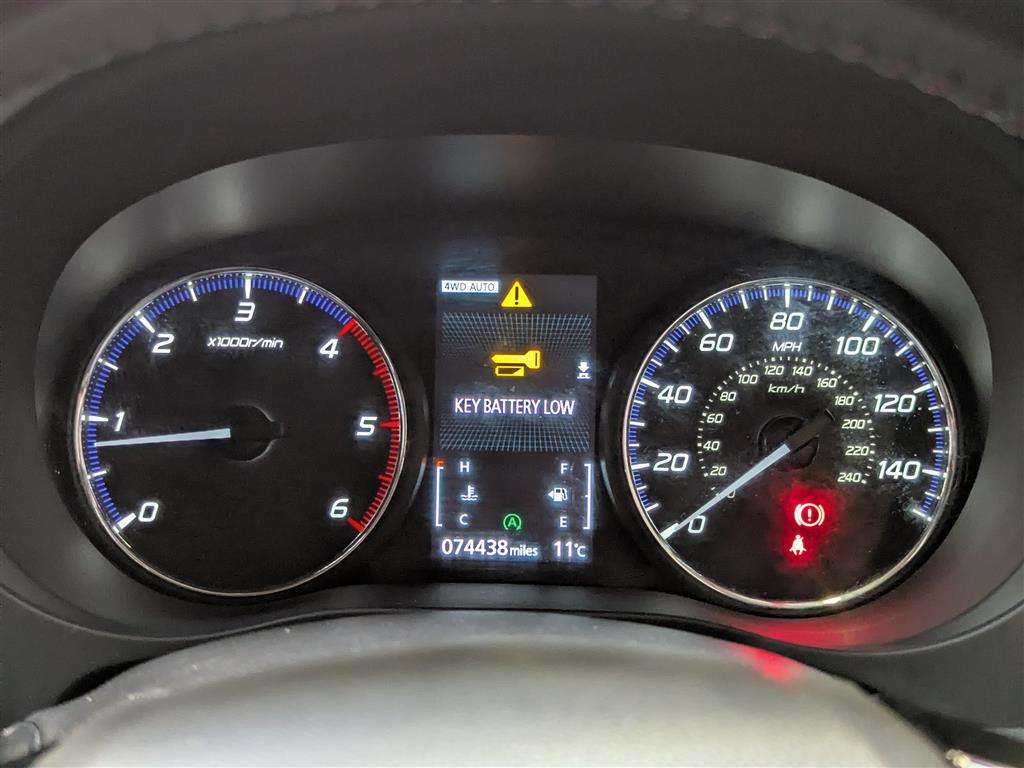 <p>2017 MITSUBISHI OUTLANDER DI-D 3</p>