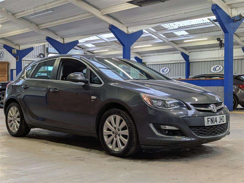 <p>2014 VAUXHALL ASTRA ELITE CDTI S/S</p>