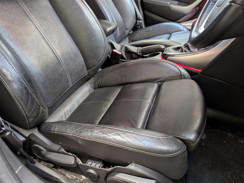 <p>2014 VAUXHALL ASTRA ELITE CDTI S/S</p>