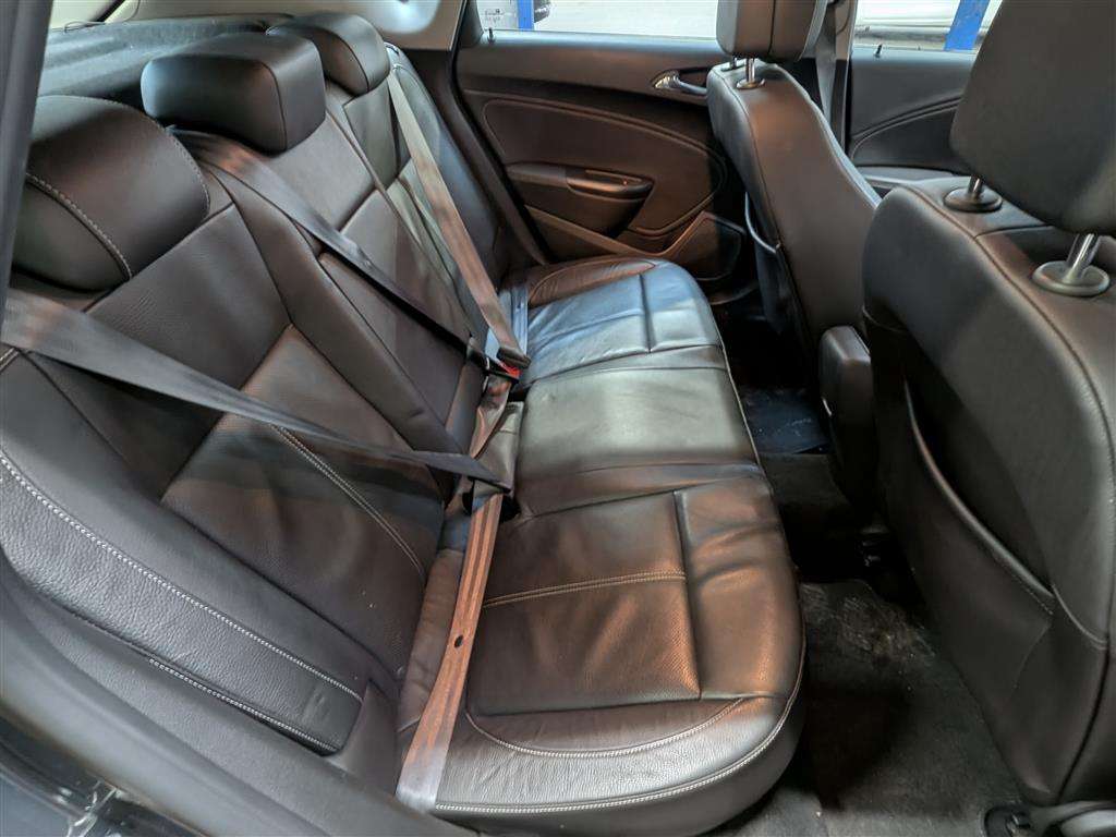 <p>2014 VAUXHALL ASTRA ELITE CDTI S/S</p>