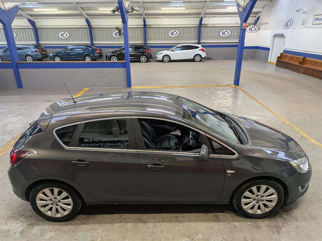 <p>2014 VAUXHALL ASTRA ELITE CDTI S/S</p>