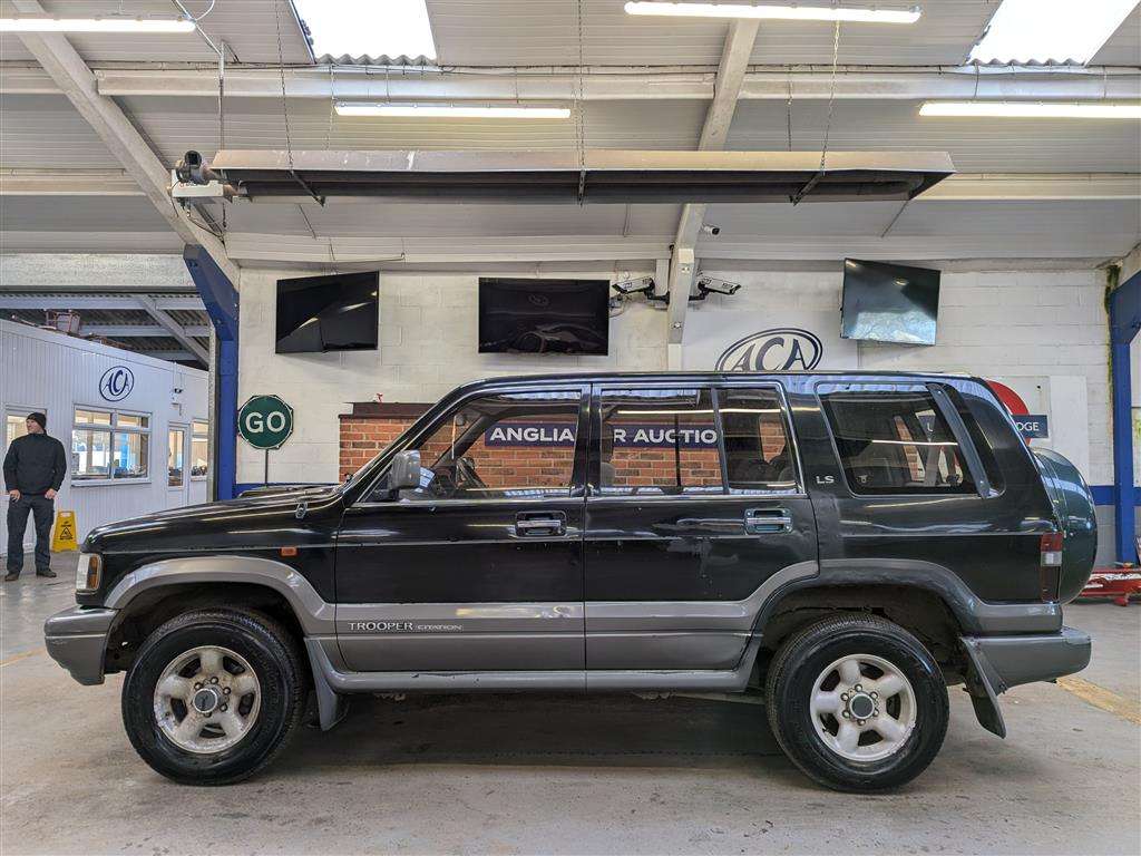 <p>1998 ISUZU TROOPER CITATION LWB</p>