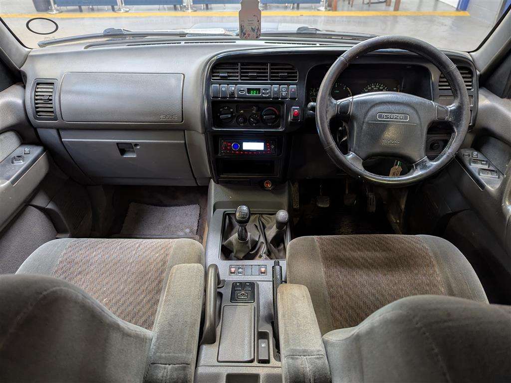 <p>1998 ISUZU TROOPER CITATION LWB</p>