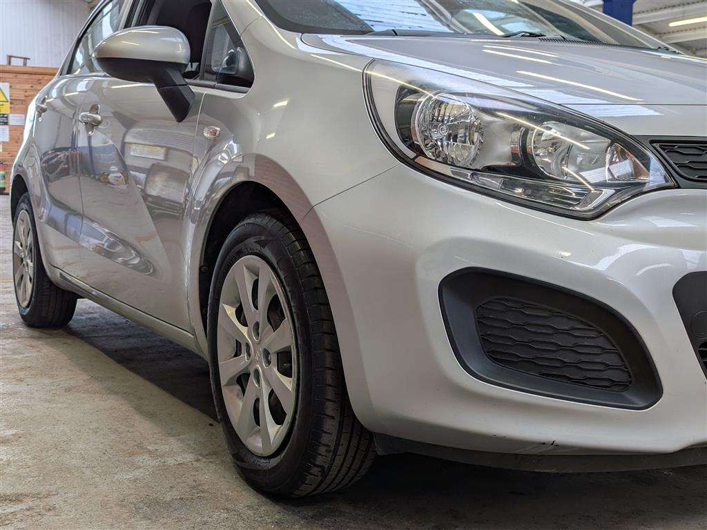 <p>2012 KIA RIO 1 ECODYNAMICS CRDI</p>